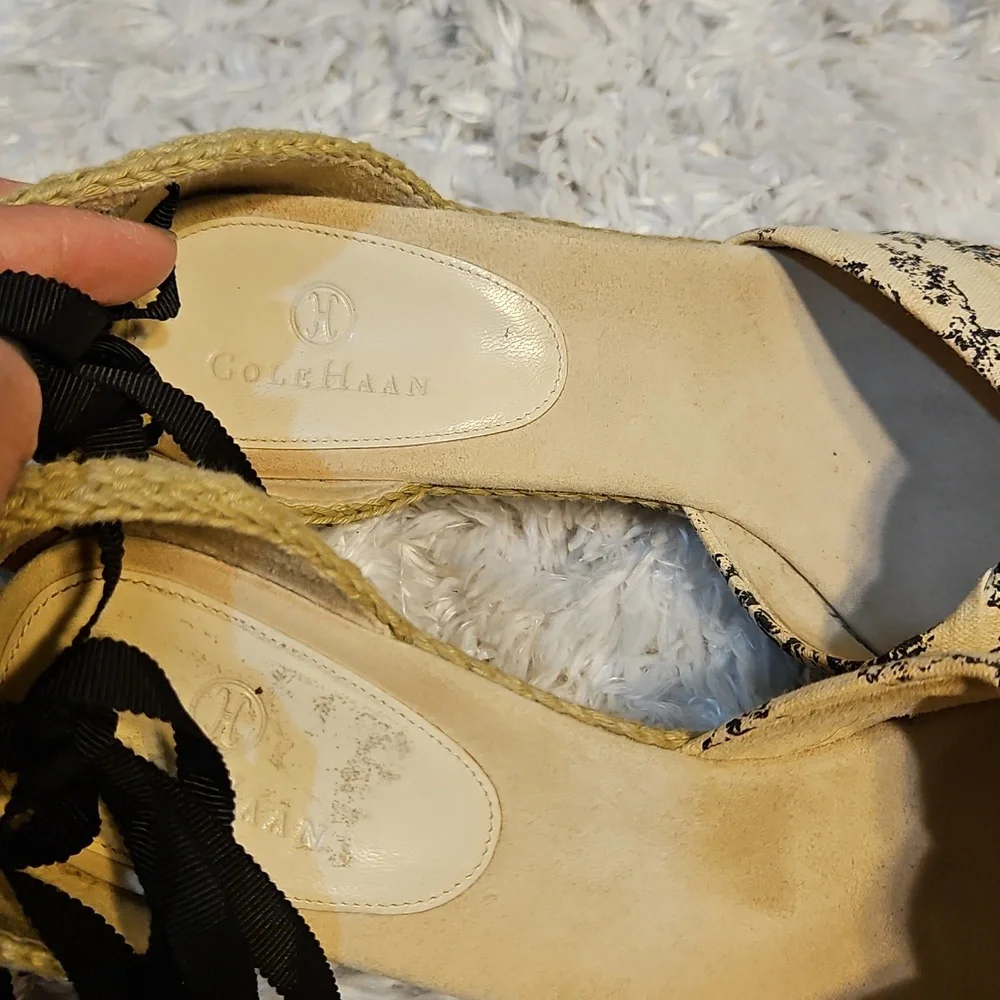 Elegant Black and Cream Espadrilles with Wedge‎ Heel